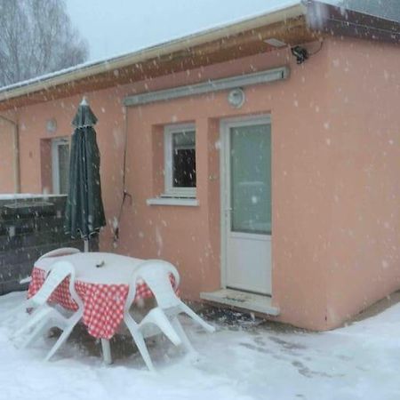 Ferienwohnung Le Coin Tranquille Au Pied Du Puy De Dome Pontgibaud Exterior foto