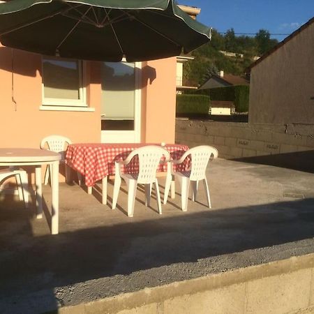 Ferienwohnung Le Coin Tranquille Au Pied Du Puy De Dome Pontgibaud Exterior foto