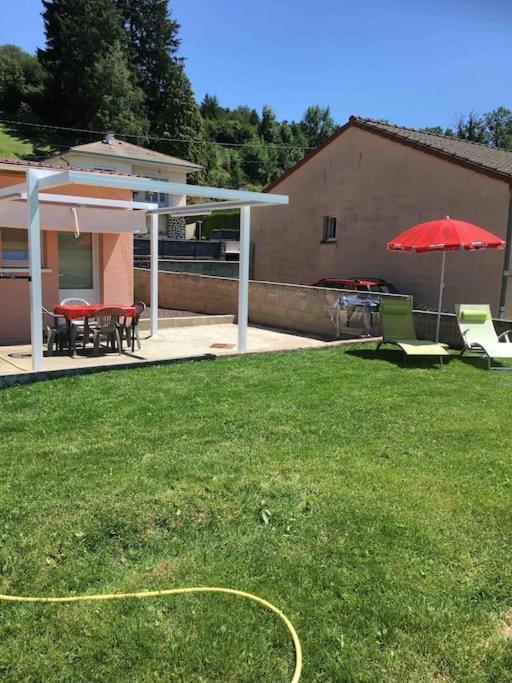 Ferienwohnung Le Coin Tranquille Au Pied Du Puy De Dome Pontgibaud Exterior foto